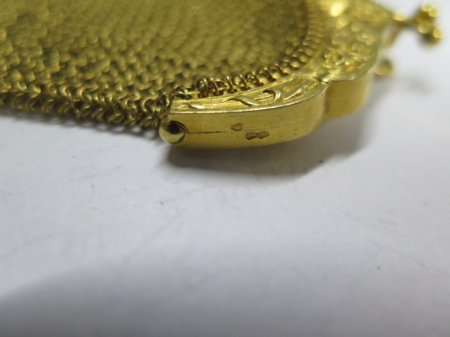 An 18ct yellow gold French opera purse, 8cm x 5cm, approx 35.9 grams, in generally good condition - Image 4 of 4