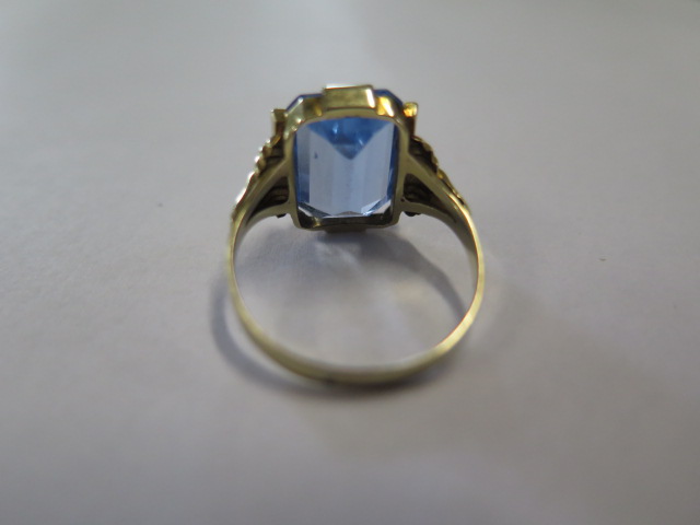 A 14ct gold ring with baguette cut topaz, indistinct hallmarks, overall weight 4.6 grams, size P, - Image 3 of 4