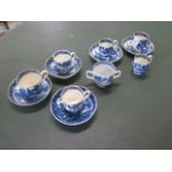 Three 18th century Caughley Pagoda pattern tea cups and two saucers, two cups and saucers in good