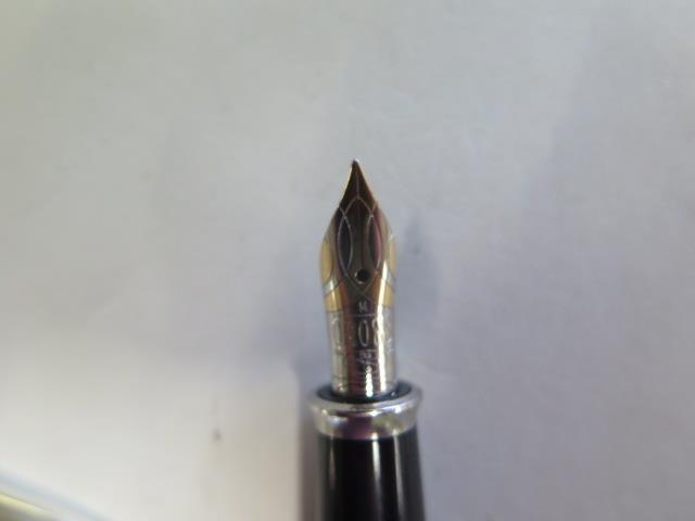 A boxed large Cross Townsend sterling silver fountain pen, two tone 18ct gold Cross marked nib, - Image 4 of 5