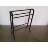 An Edwardian mahogany towel rail, 87cm tall x 66cm wide