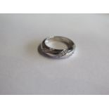 An 18ct hallmarked white gold diamond ring, approx 0.27ct, size M, approx 4.8 grams in good