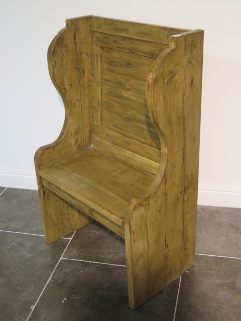 A rustic pine hall settle / pew, 110cm tall x 66cm x 38cm - Image 2 of 2