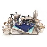 A mixed lot, comprising silver items: a Victorian mug, London 1851, three single sauce boats, a mug,