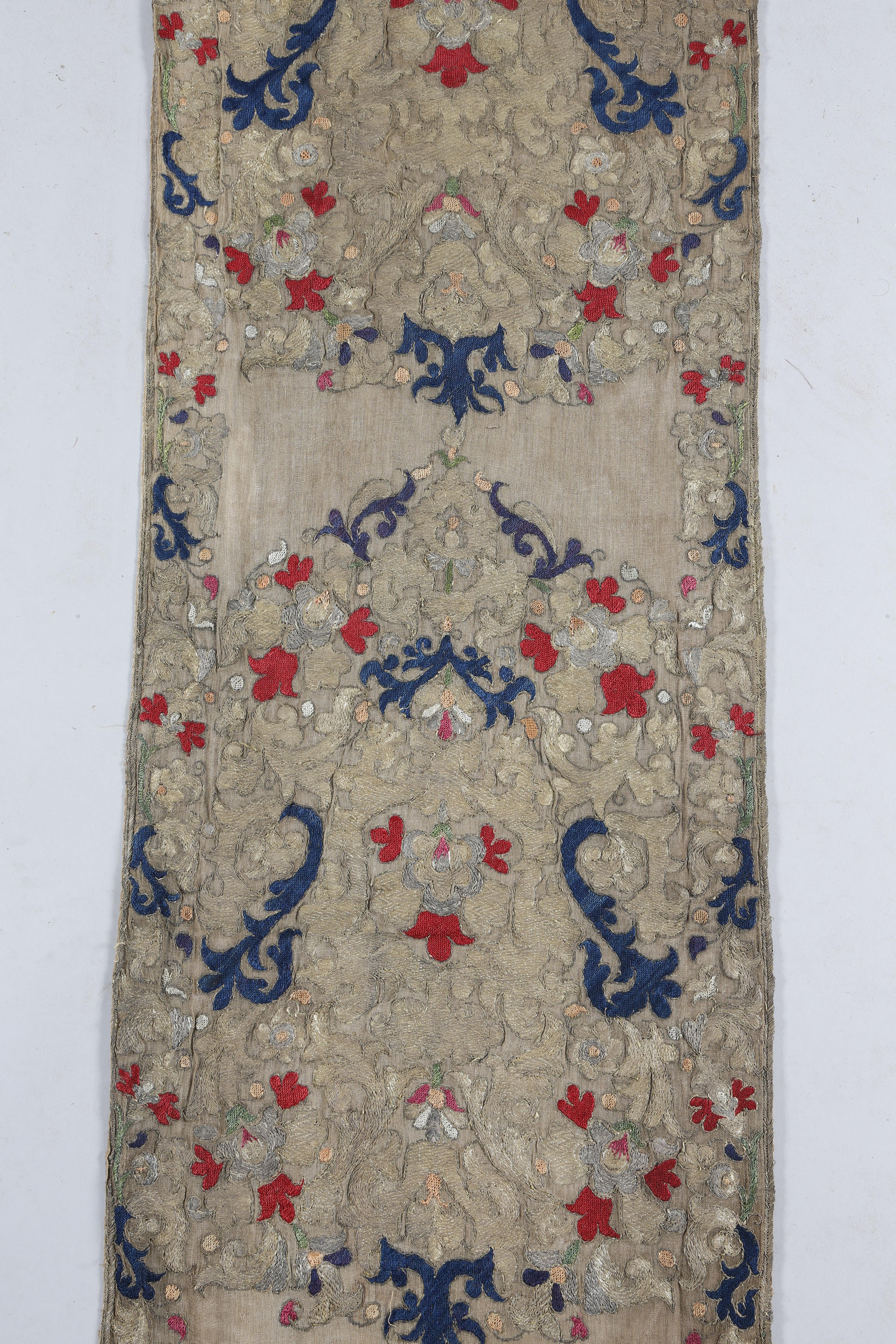 AN ALGERIAN SASH OTTOMAN, LATE 18TH / EARLY 19TH CENTURY the plain muslin ground embroidered with - Image 2 of 2