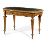 A VICTORIAN WALNUT WRITING DESK IN THE MANNER OF HOLLAND & SONS c.1870-80 inlaid with stringing
