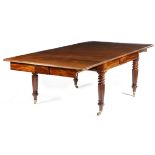 A WILLIAM IV MAHOGANY EXTENDING DINING TABLE FIRST HALF OF 19TH CENTURY the top with a moulded