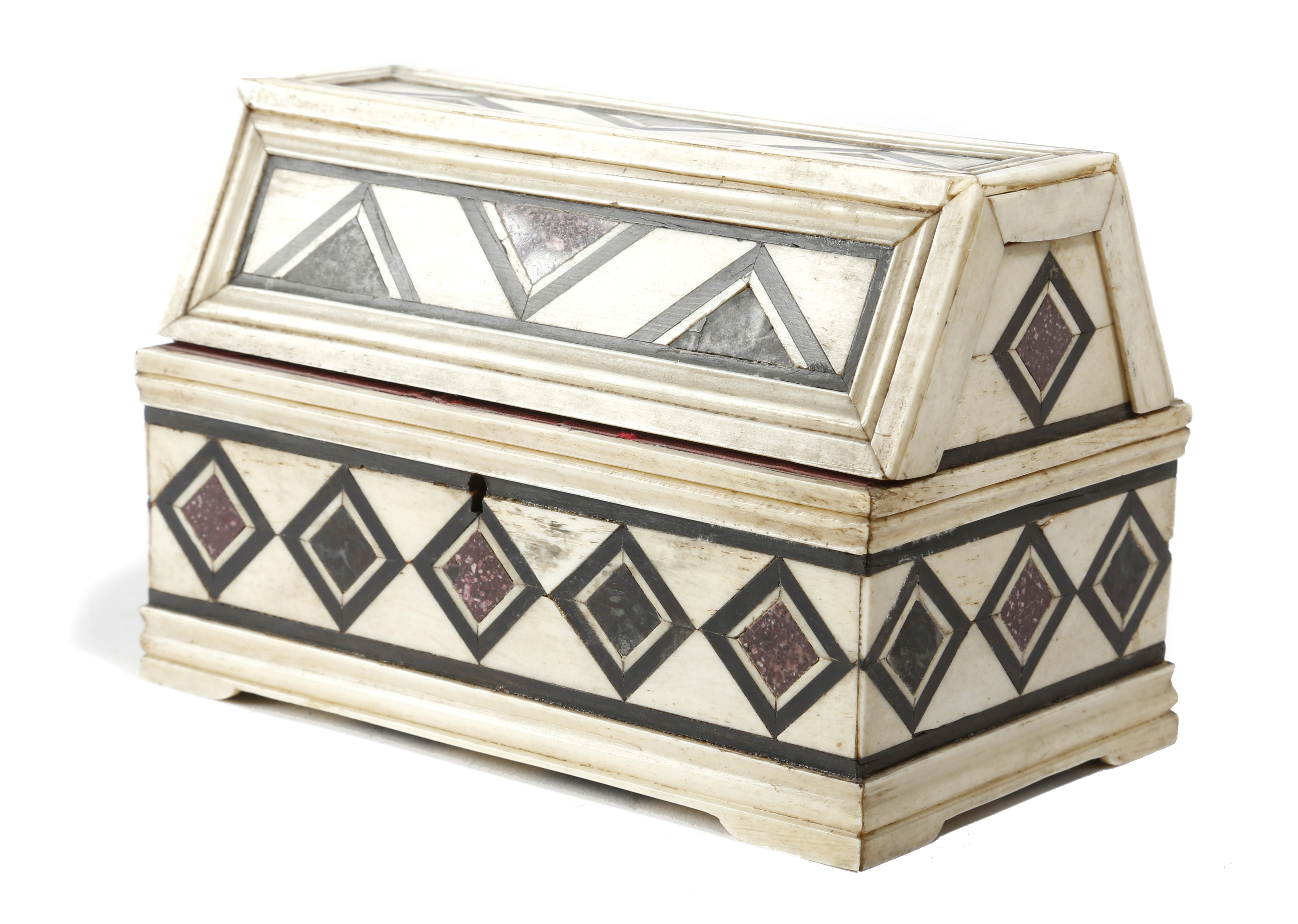 AN ITALIAN BONE AND PIETRA DURA INLAID CASKET IN EMBRIACHI STYLE PROBABLY 19TH CENTURY inlaid with