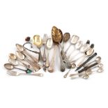 A mixed lot of silver items, various dates and makers, comprising: an Edwardian small pin cushion,