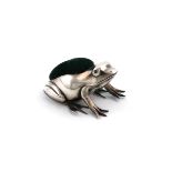 An Edwardian novelty silver frog pin cushion, by Adie and Lovekin, Birmingham 1907, modelled in a