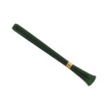 A carved nephrite cigarette holder, with gold band, 11.5cm