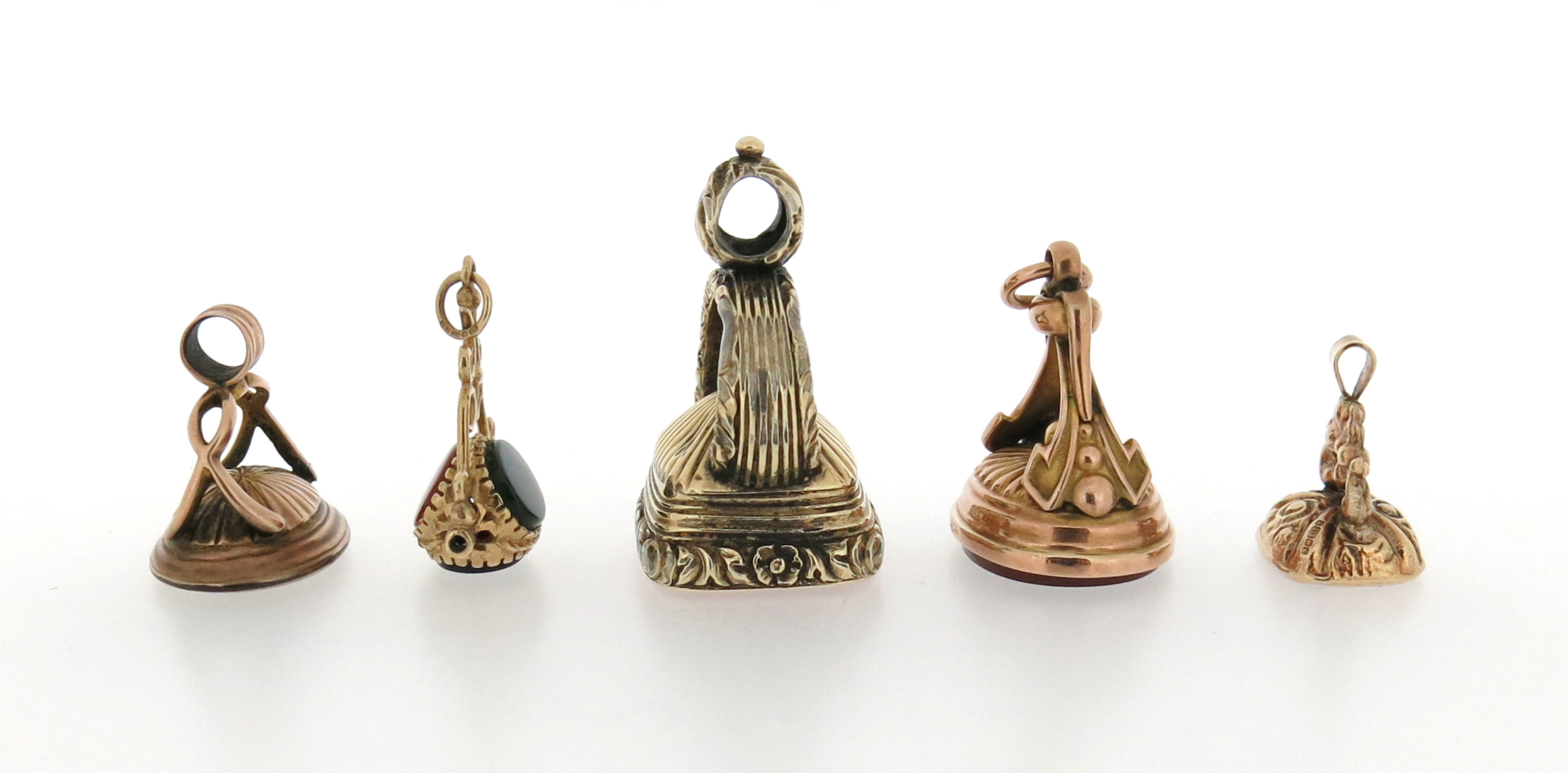 Five gold and gold-cased fob seals, set with various plain and engraved hardstone seal - Image 5 of 10