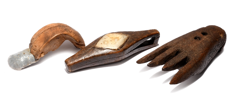 λThree Inuit implements Alaska Including a pre-historic whale bone claw shape ice scratching