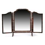 λ A TORTOISESHELL VENEERED TRIPTYCH DRESSING TABLE MIRROR EARLY 20TH CENTURY with bevelled plates