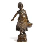 A BRONZE FIGURE OF A DUTCH GIRL HOLDING A FLAGON BY JULIUS SCHMIDT-FELLING (GERMAN 1835-1920) signed