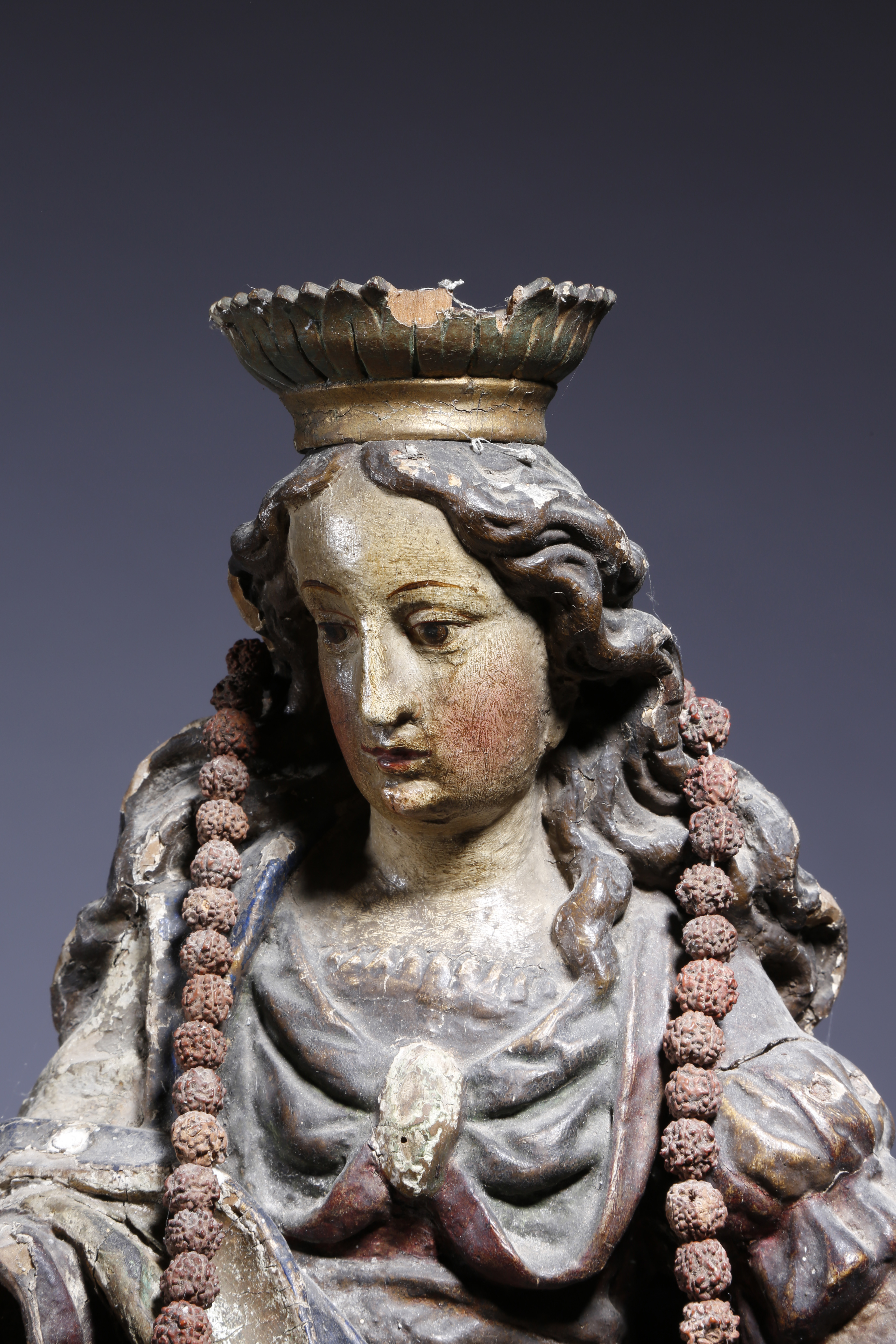 TWO EUROPEAN CARVED WOOD AND POLYCHROME DECORATED FIGURES ITALIAN OR SPANISH, LATE 17TH / EARLY 18TH - Image 2 of 2