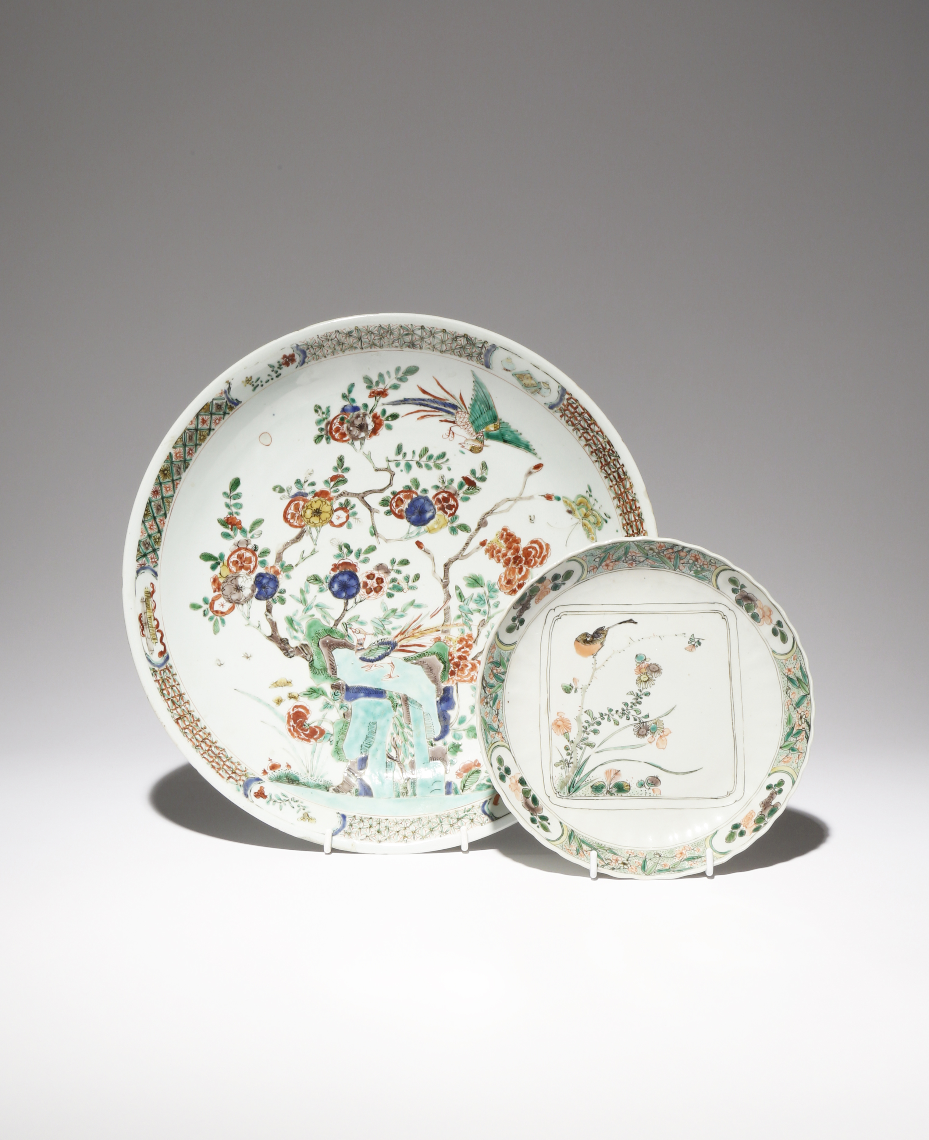 TWO CHINESE FAMILLE VERTE DISHES KANGXI 1662-1722 The larger dish painted with a pheasant perched on