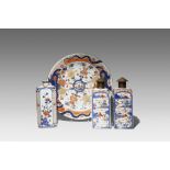 THREE CHINESE IMARI FLASKS AND A LARGE DISH EARLY 18TH CENTURY Two of the flasks a pair, each with a
