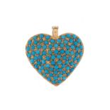 A turquoise-set gold heart pendant, pavé-set with turquoise in gold, 3.2cm high, 9g
