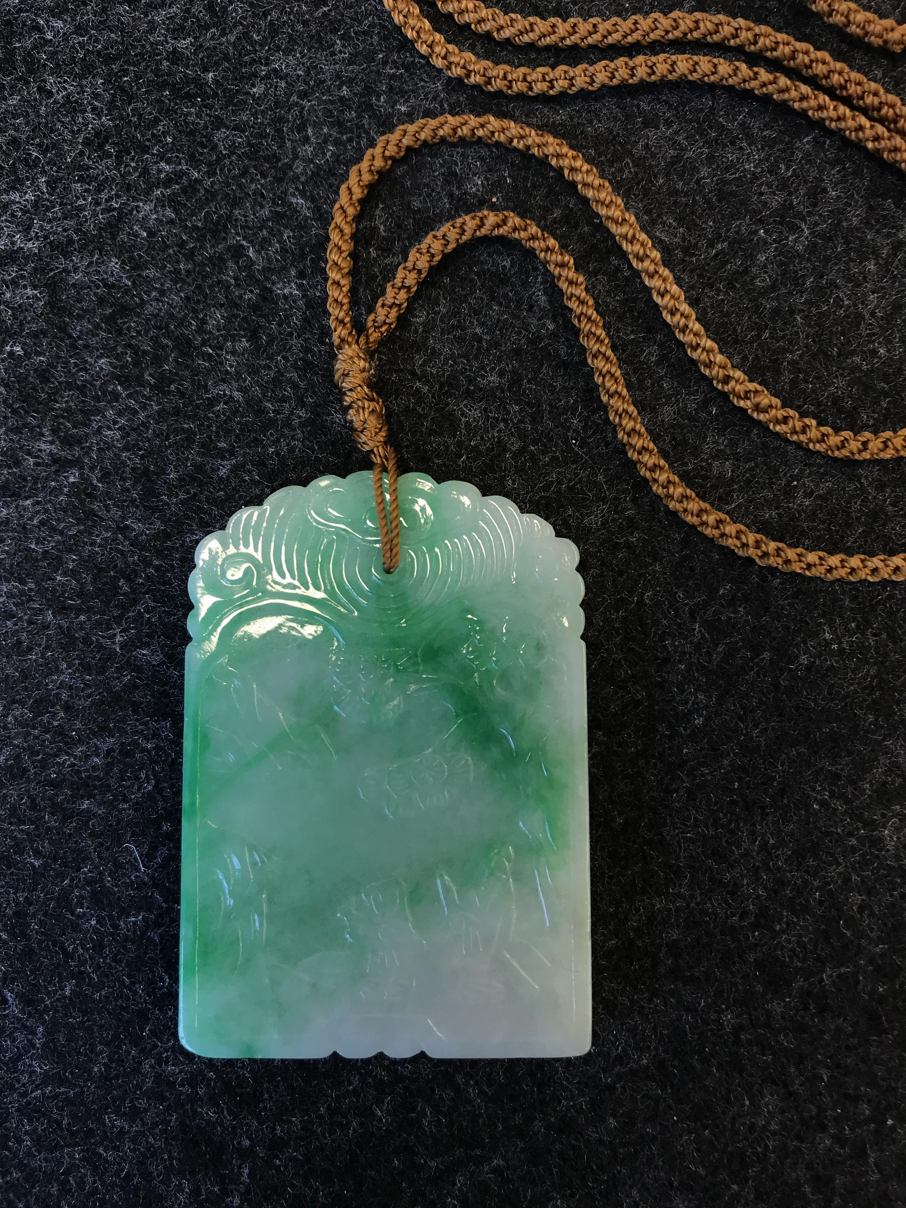 A CHINESE APPLE GREEN JADEITE RECTANGULAR PENDANT QING DYNASTY OR LATER Carved in low relief to - Image 5 of 26