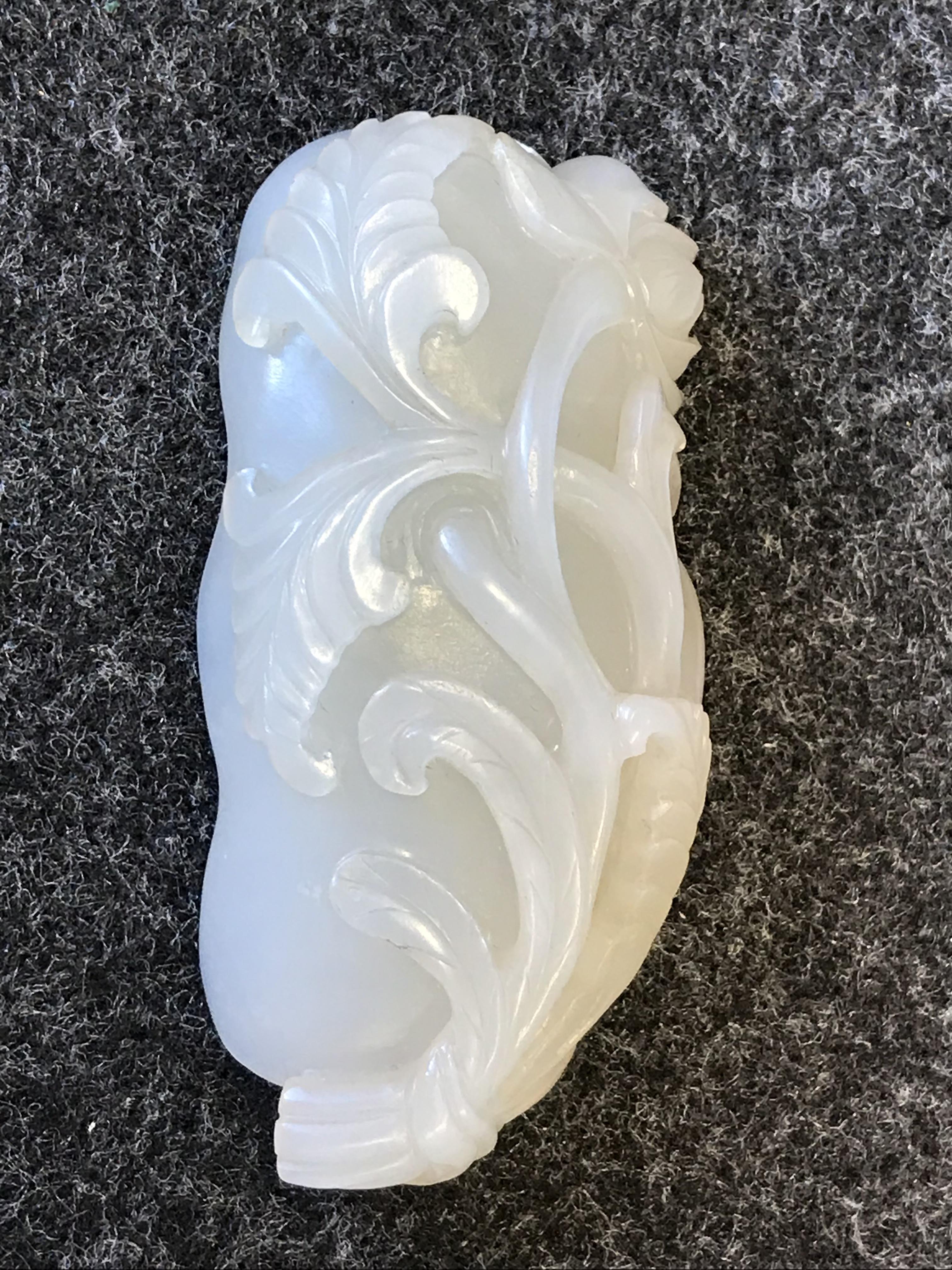 A SMALL CHINESE WHITE JADE 'LOTUS' BRUSH WASHER QING DYNASTY OR LATER Carved as a lotus leaf furling - Image 13 of 19