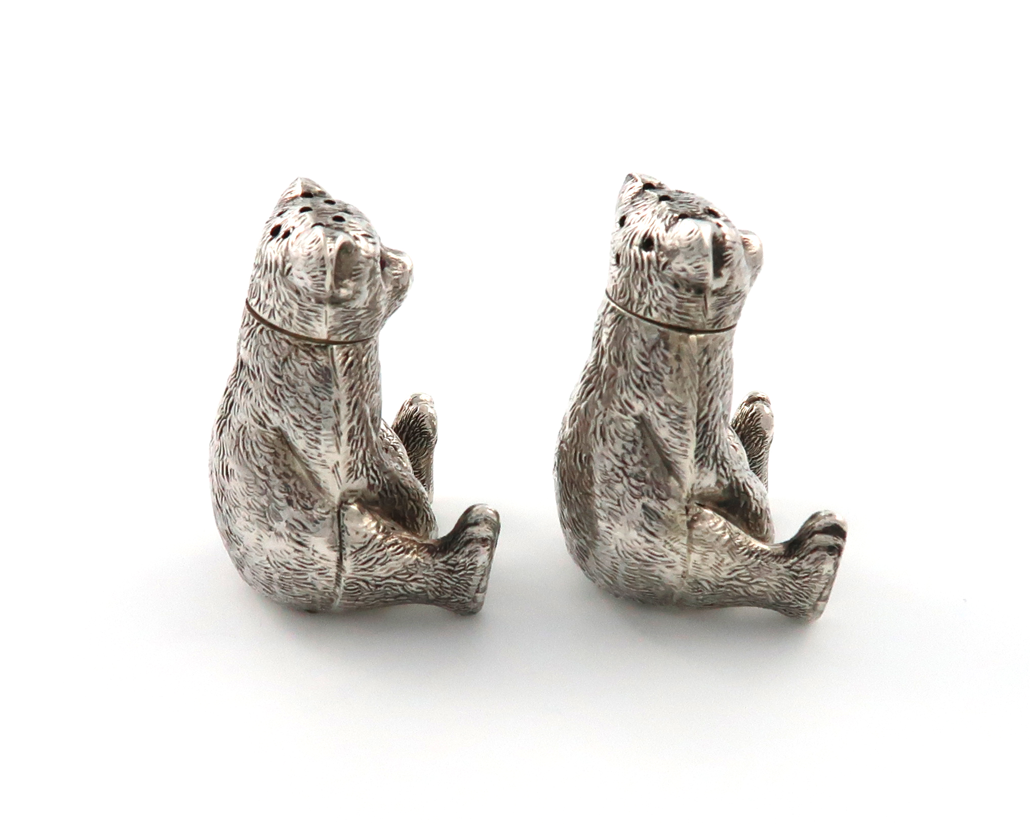 A matched pair of Edwardian novelty silver bear pepper pots, one by Henry Williamson Ltd, the - Image 4 of 7