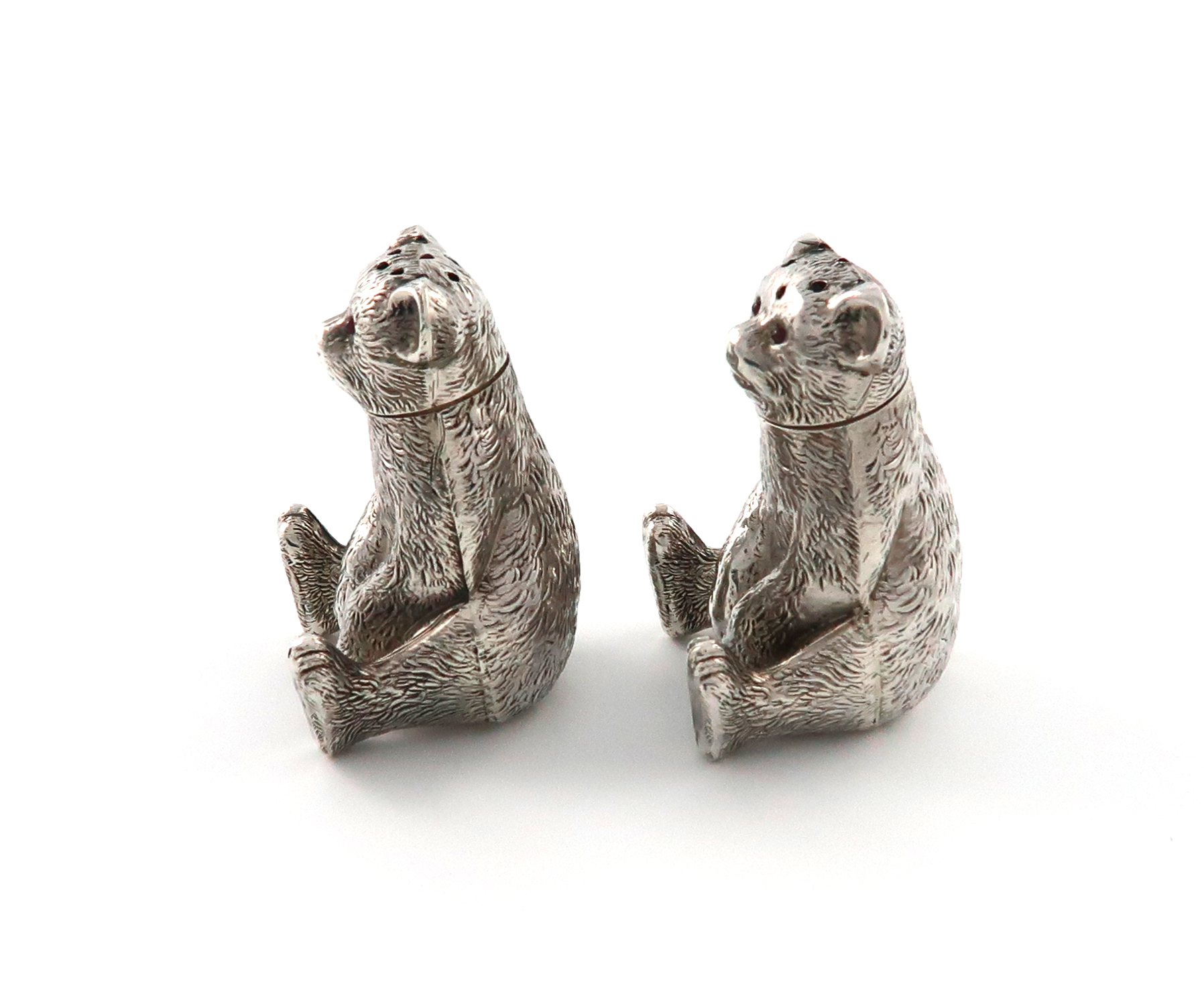 A matched pair of Edwardian novelty silver bear pepper pots, one by Henry Williamson Ltd, the - Image 2 of 7