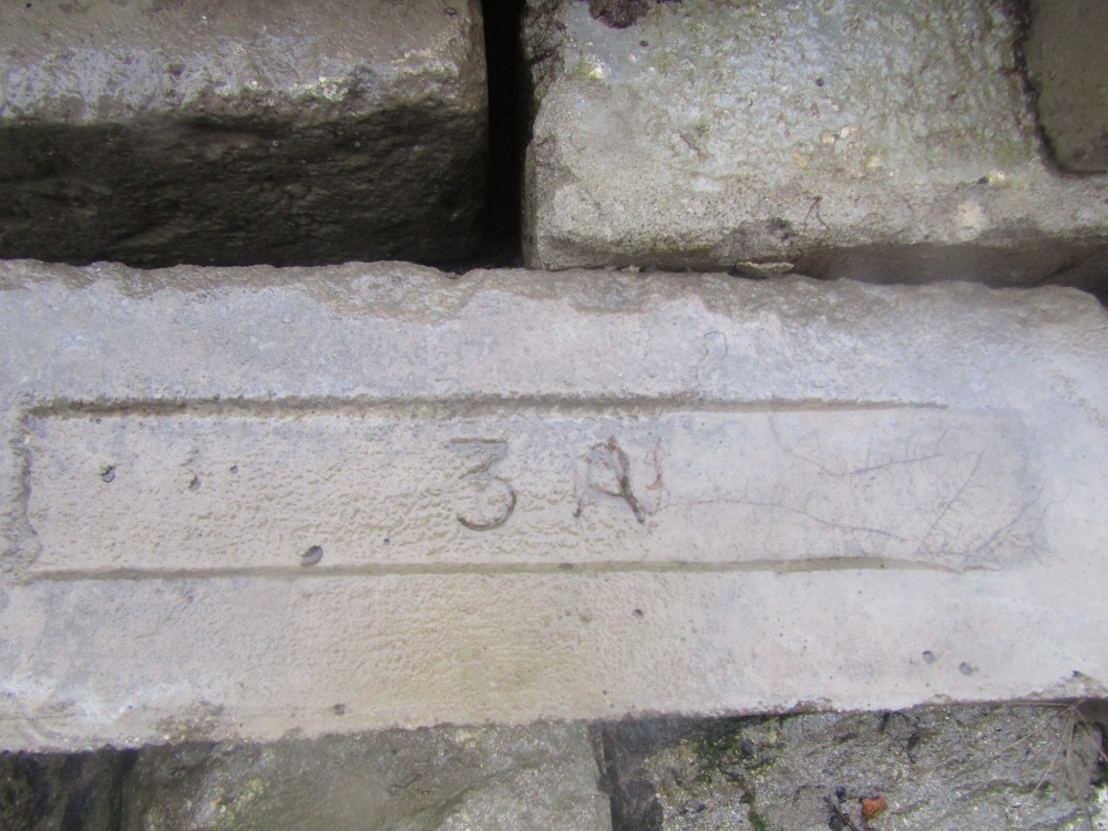 A pallet of reconstituted building stone - Image 3 of 3