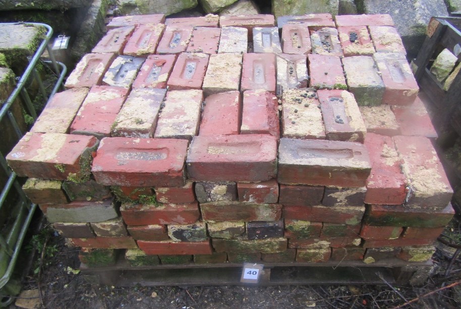 A pallet of Victorian and later red building bricks, 220 approx