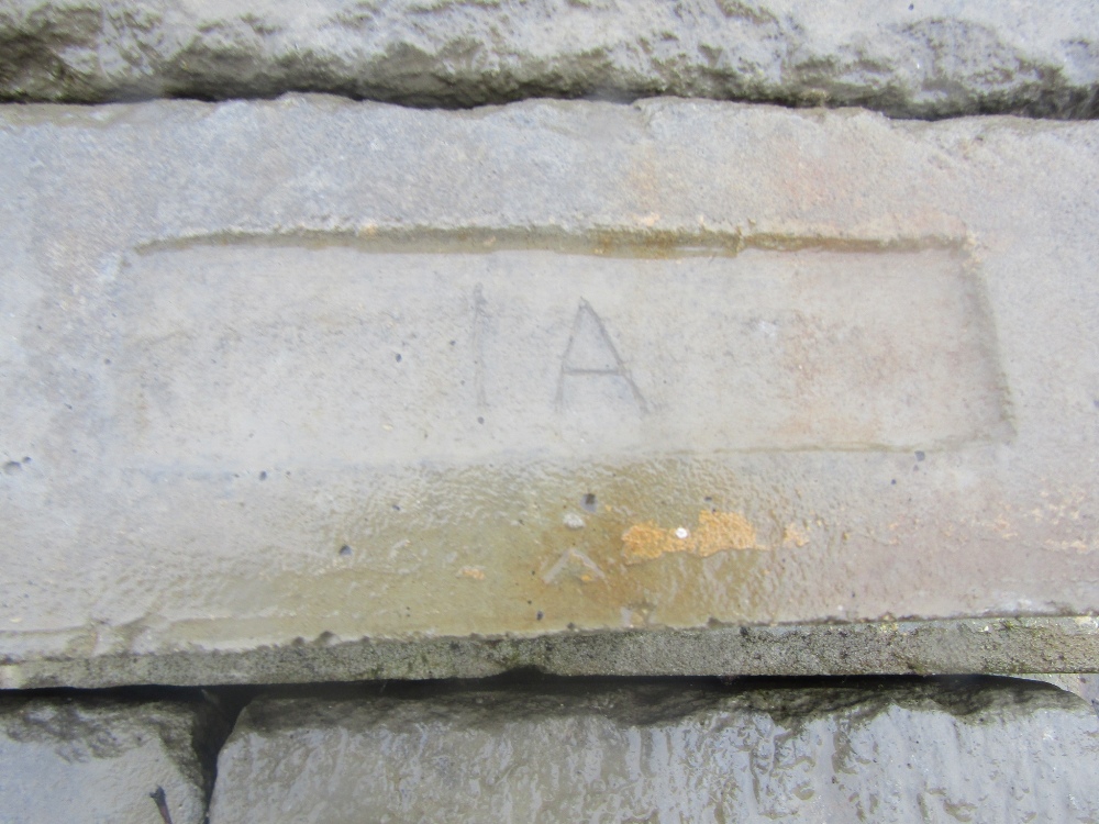 A pallet of reconstituted building stone - Image 2 of 3