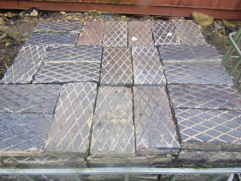 Two pallets of industrial pavers with cross hatched detail, 31 x 15cm, 250 approx - Image 2 of 2