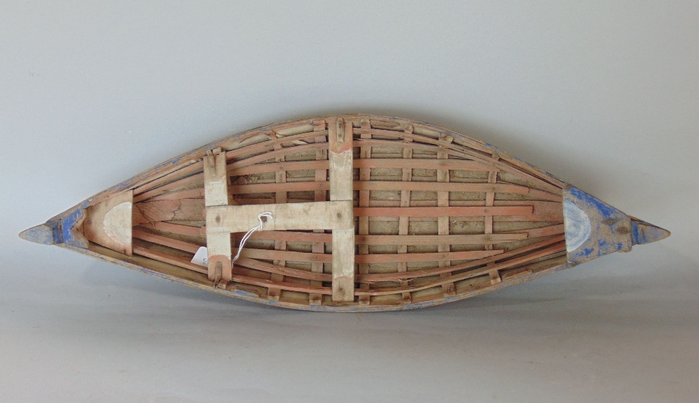 Good quality 22" open deck boat, with painted canvas detail, 55cm long - Image 2 of 2