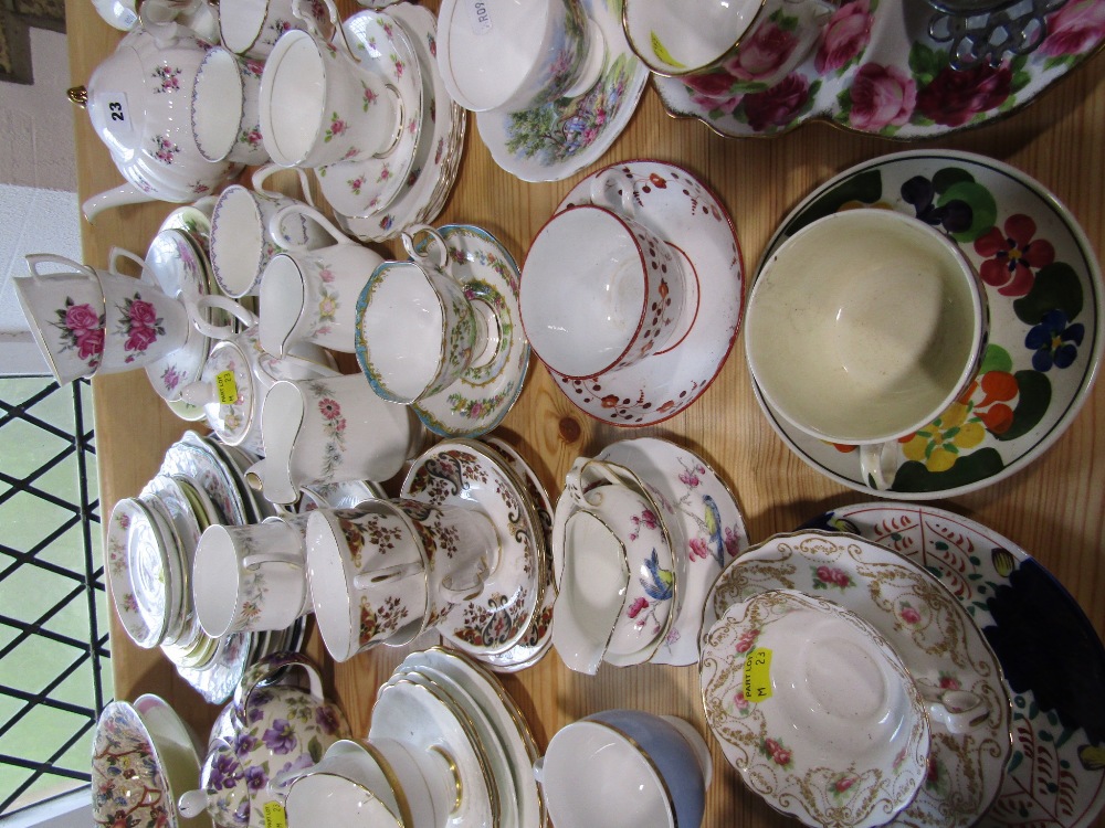 An extensive collection of decorative teawares including examples by Tuscan china, Royal Albert, - Image 5 of 6