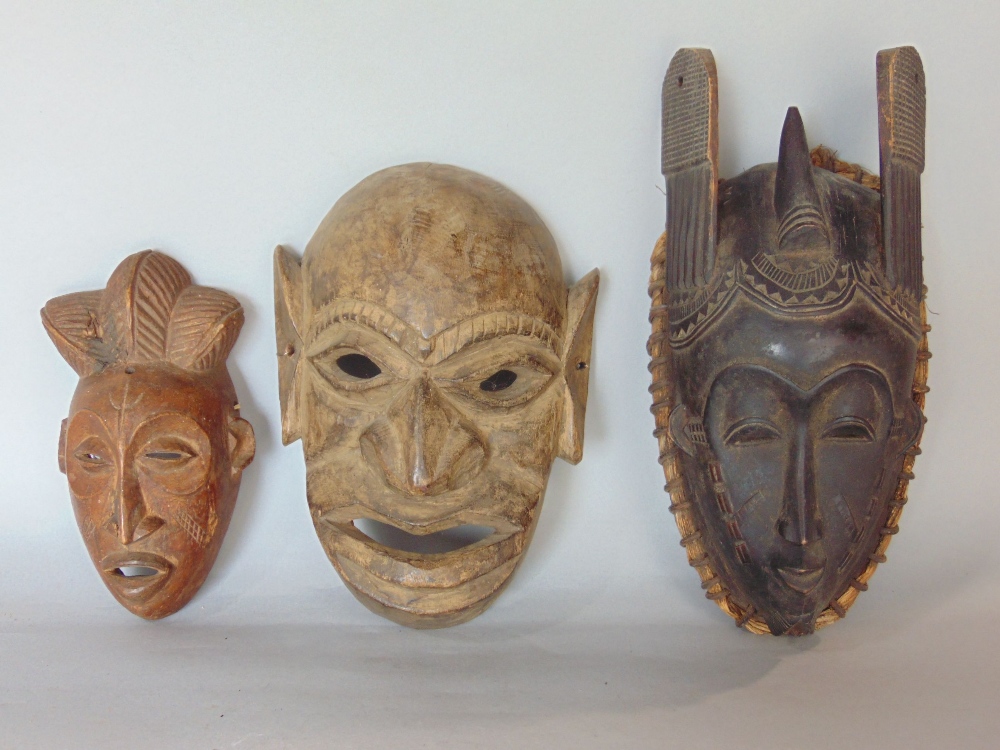 Tribal Interest - Possible Polynesian tribe interest fertility mask, together with two further - Image 2 of 3