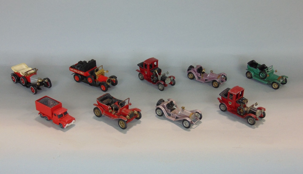 Collection of unboxed model vehicles mostly by Matchbox/Lesney and Lledo, many of which advertise - Image 2 of 4