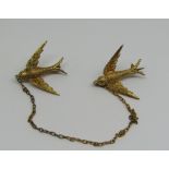 Edwardian double swallow brooch in unmarked yellow metal, 4.8g