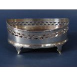Good quality Georgian silver stand, pierced with acanthus wreath and with engraved Greek key
