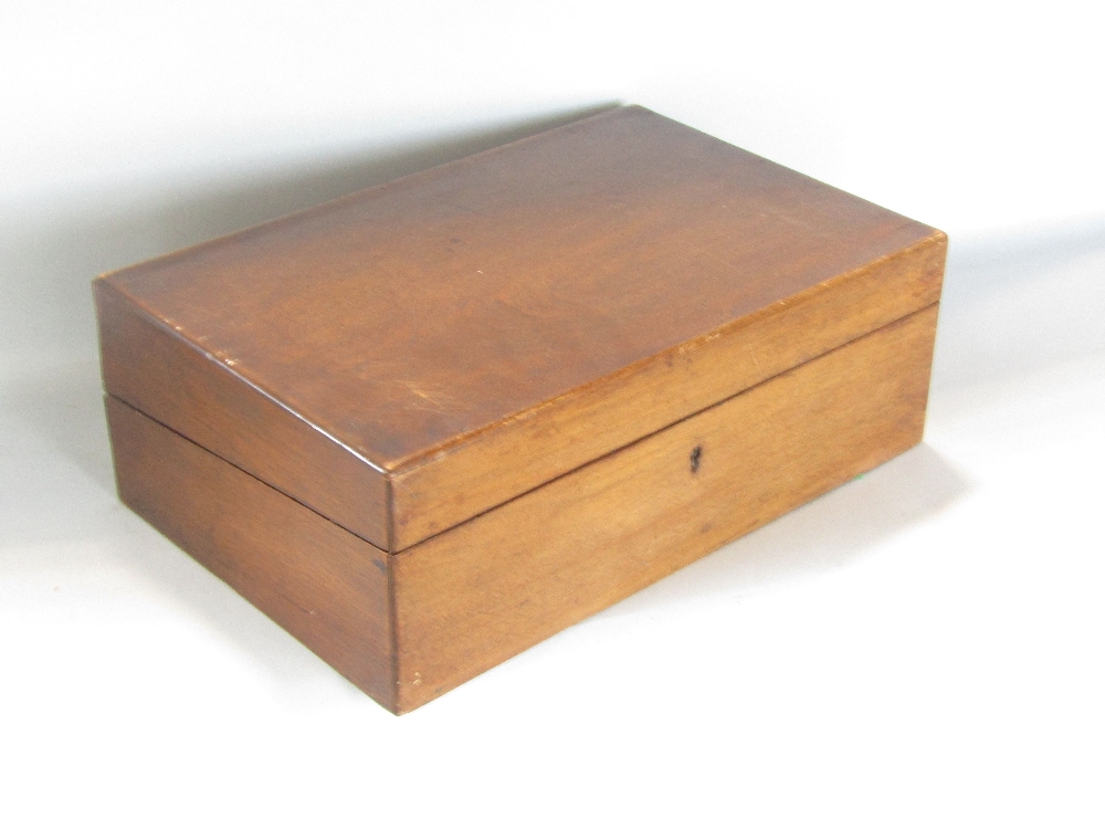 A good quality burr walnut writing slope, with domed hinged top enclosing two ceramic inkwells and - Image 5 of 6