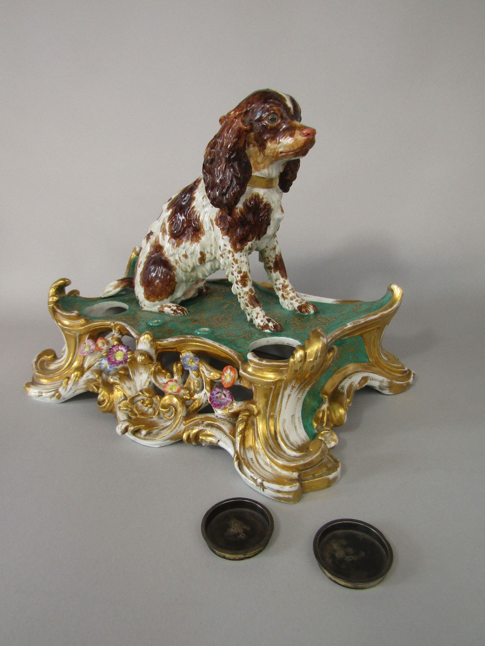 A good quality mid 19th century Jacob Petit (Fontainebleau) ceramic inkstand with applied seated - Image 3 of 5