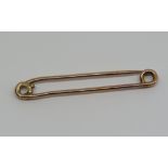 9ct safety pin, 6g