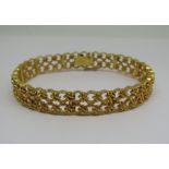 Good quality vintage 9ct bracelet by David Shackman & Sons, London 1974, 15.9g