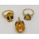 9ct citrine dress jewellery comprising a pendant and two rings, 12.7g total (3)