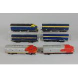 6 HO gauge locomotives, 5 marked Santa Fe and 2 with war bonnet, all unboxed repainted (6)