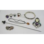Mixed collection of silver jewellery comprising a Charles Horner hat pin in the form of a Welsh hat,
