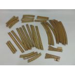 Small quantity of pre-war Hornby Dublo clockwork track