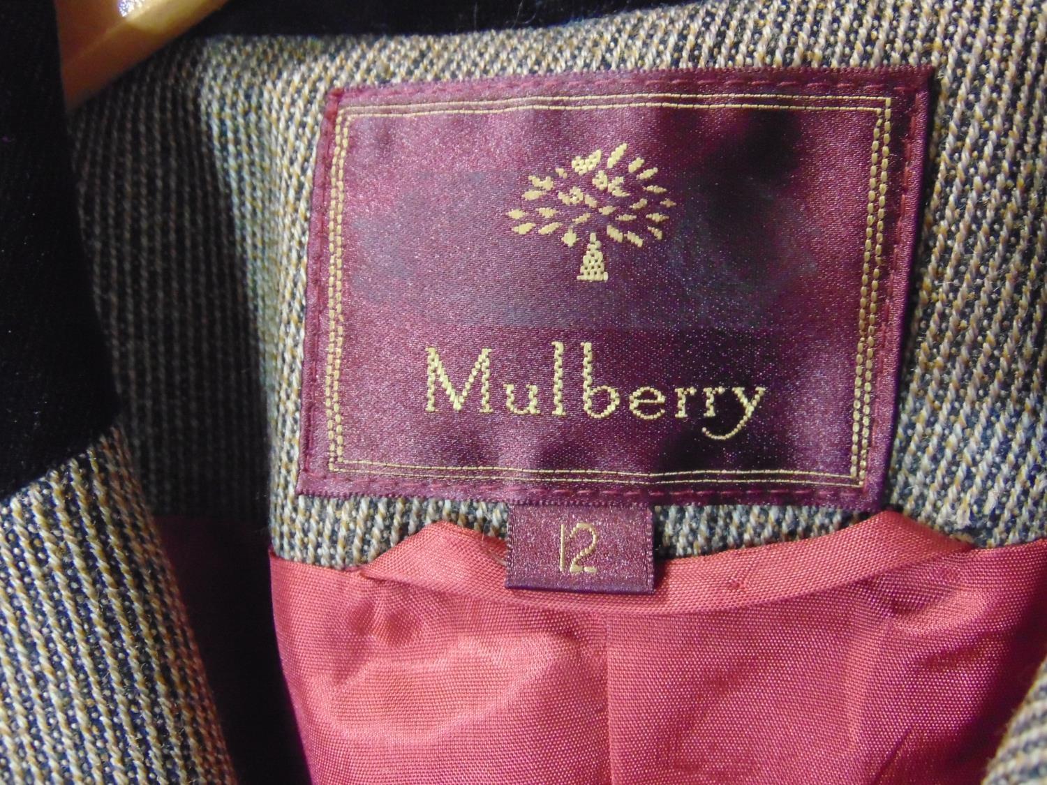 Ladies Mulberry fitted jacket in tweed, trimmed with black velvet, with wine coloured lining, size - Image 2 of 4