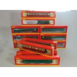 Mixed Hornby boxed coaches: 3 x crimson/cream, 3 x maroon and 8 BR or SR green, all boxed