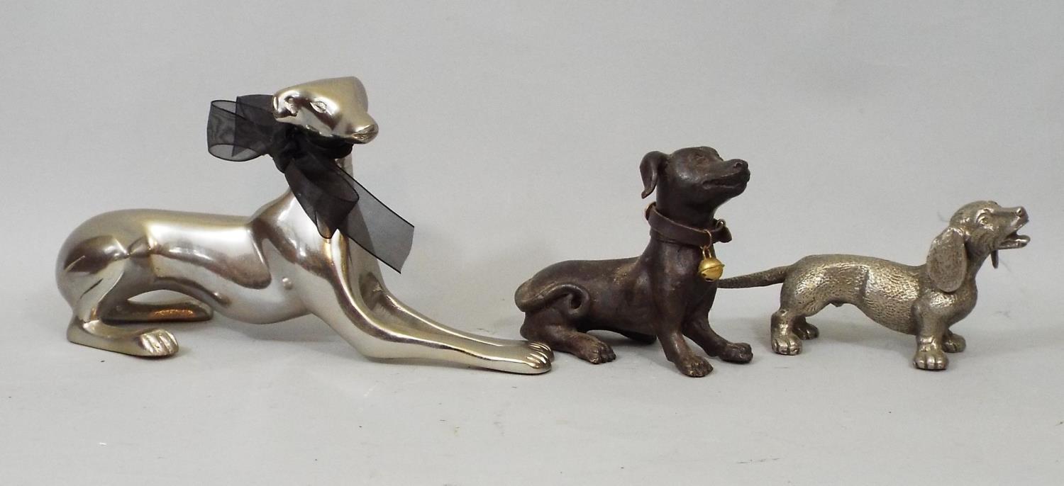 Nine metal figures of dogs including Dachshund, Terriers, Labrador, Greyhound, etc, 18 cm and - Image 3 of 4