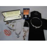 Mixed lot of mainly silver costume jewellery to include a stylised necklace set with cultured
