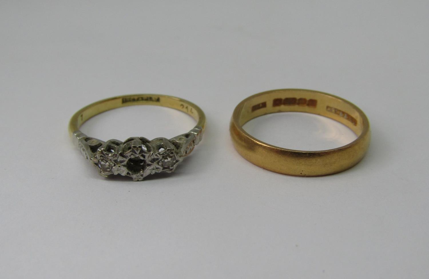 22ct wedding ring, size P, 3.8g and an 18ct diamond set ring (centre stone vacant), size N/O, 2.